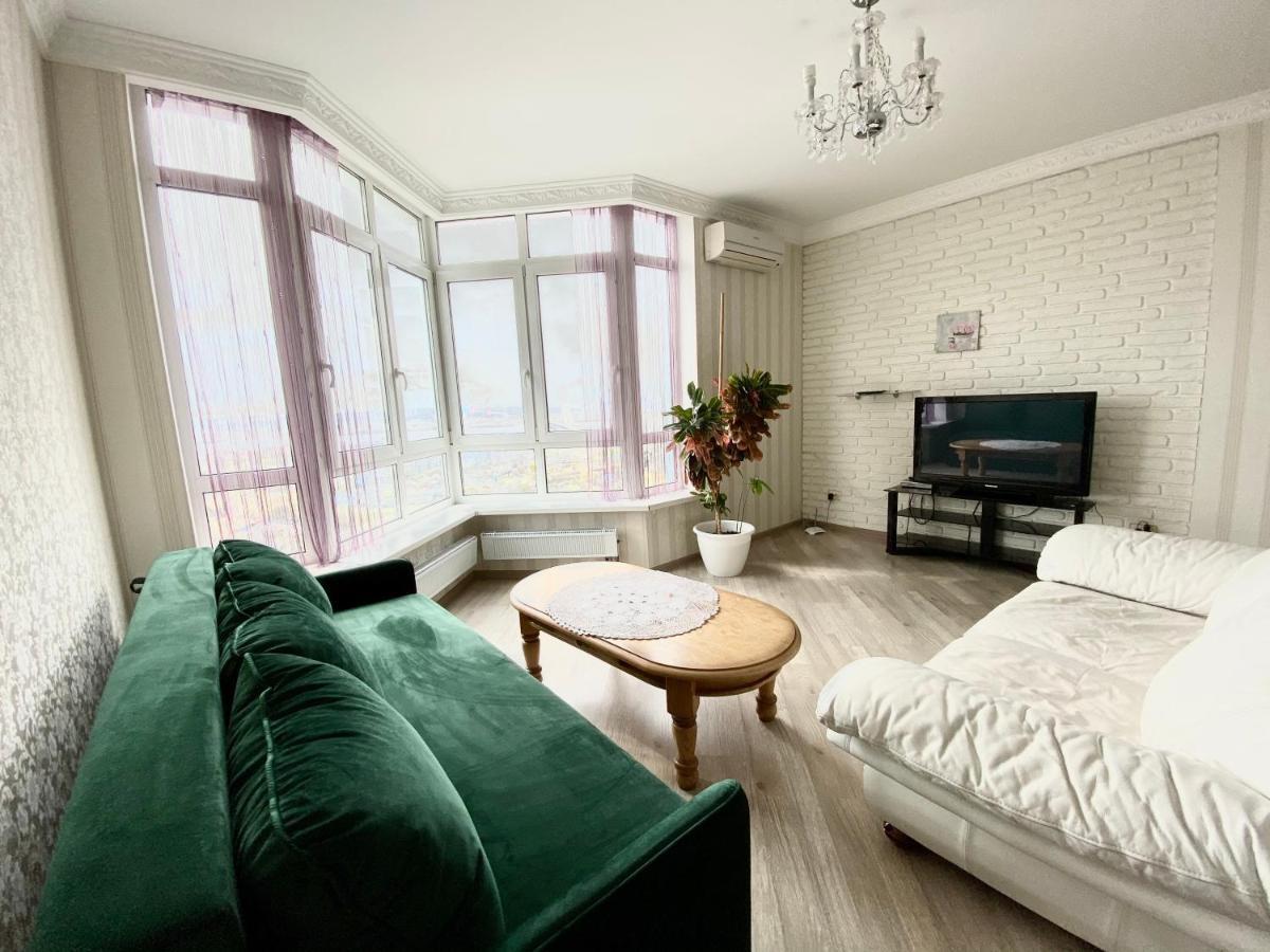 Apartments With Dnipro View Kiev Ngoại thất bức ảnh