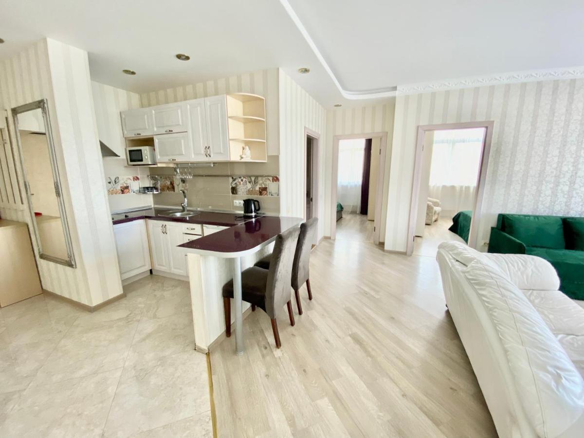 Apartments With Dnipro View Kiev Ngoại thất bức ảnh