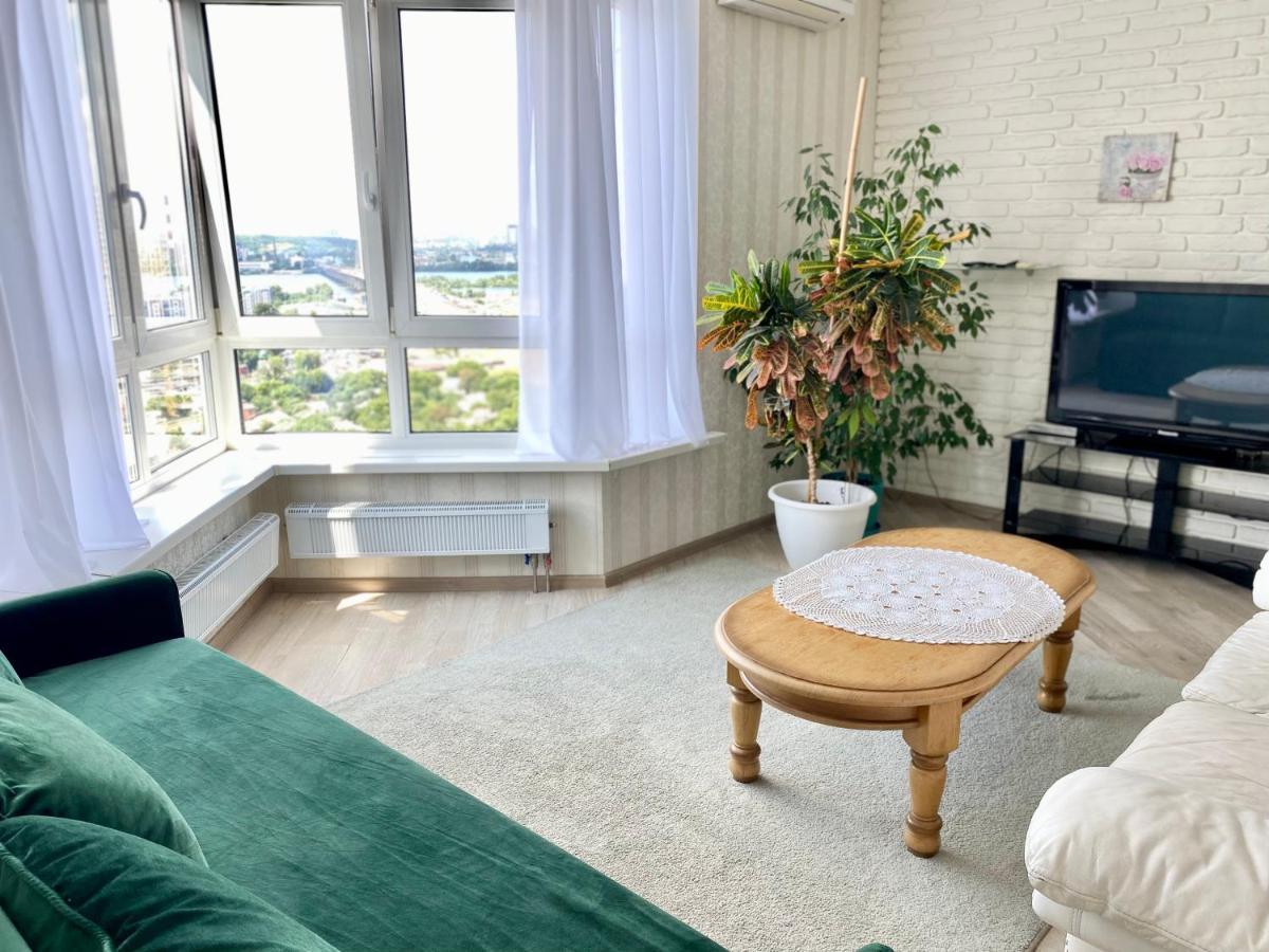 Apartments With Dnipro View Kiev Ngoại thất bức ảnh