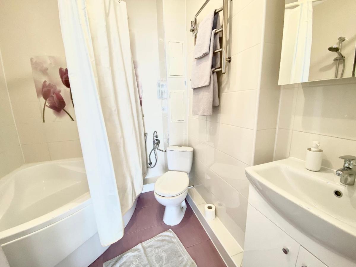 Apartments With Dnipro View Kiev Ngoại thất bức ảnh